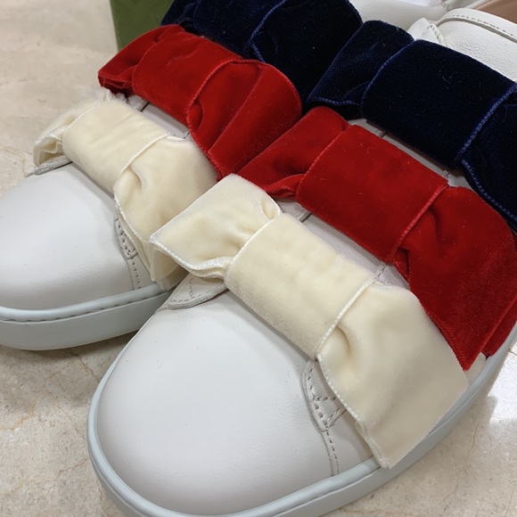 HOST PIC GUCCI ACE WHITE LEATHER SNEAKERS TRIPLE VELVET BOW DETAIL SZ US 38 1/2 - Picture 10 of 15
